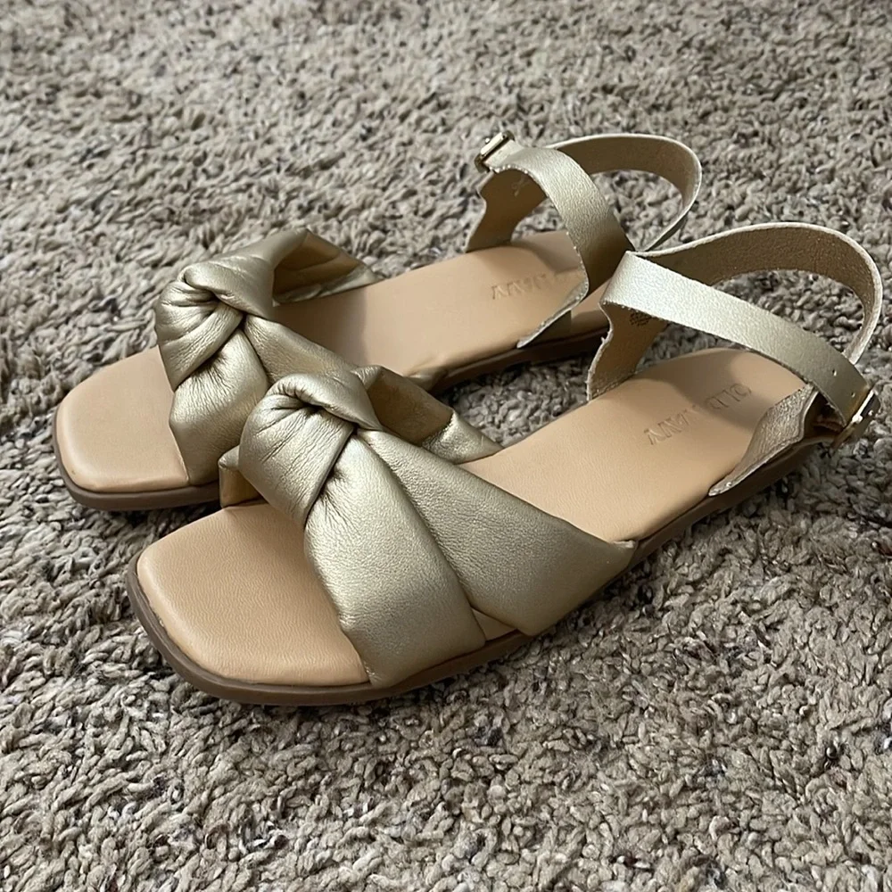 Old Navy Girl Gold Sandals Size 13